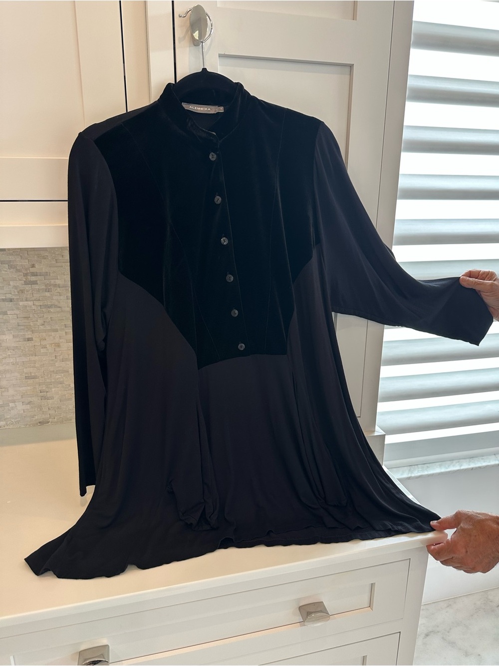 Black Velvet Yoke Button-Front Women's Jacket